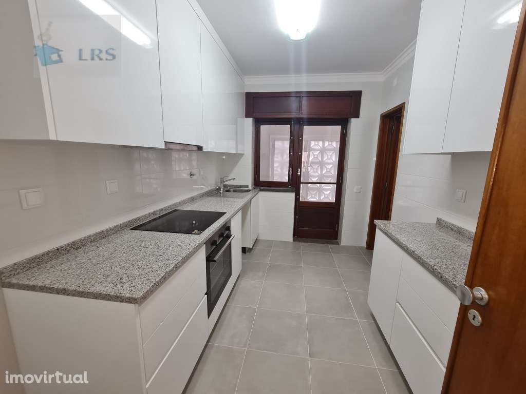**Apartamento T3 Remodelado a 10 Minutos da Praia**
Descobre este ... - Grande imagem: 5/43