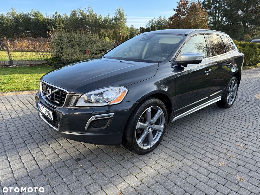 Volvo XC 60 D5 AWD R-Design Momentum - 1