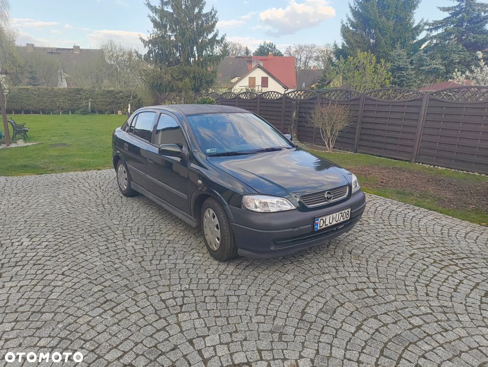 Opel Astra 1.6 - 4