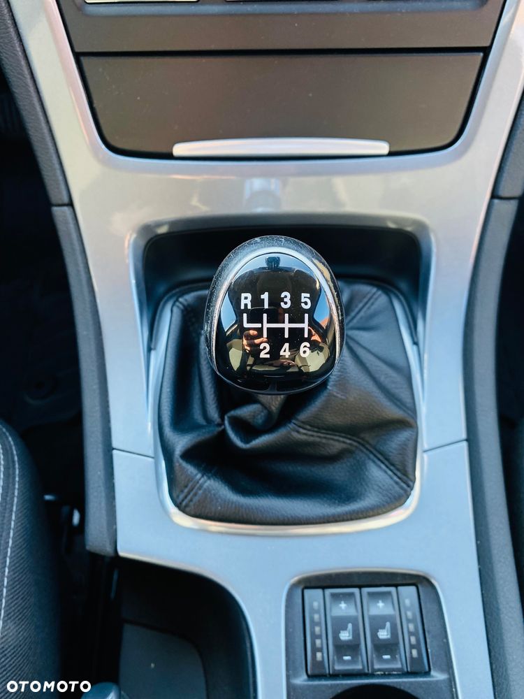 Ford Mondeo 2.0 TDCi Titanium - 37