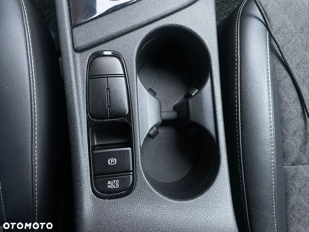 Kia Niro 1.6 GDI Hybrid Business Line - 21