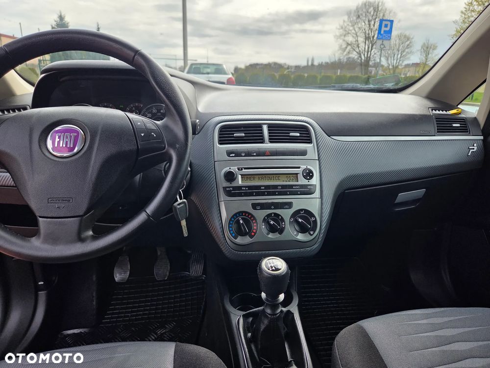 Fiat Grande Punto 1.4 8V Emotion - 18