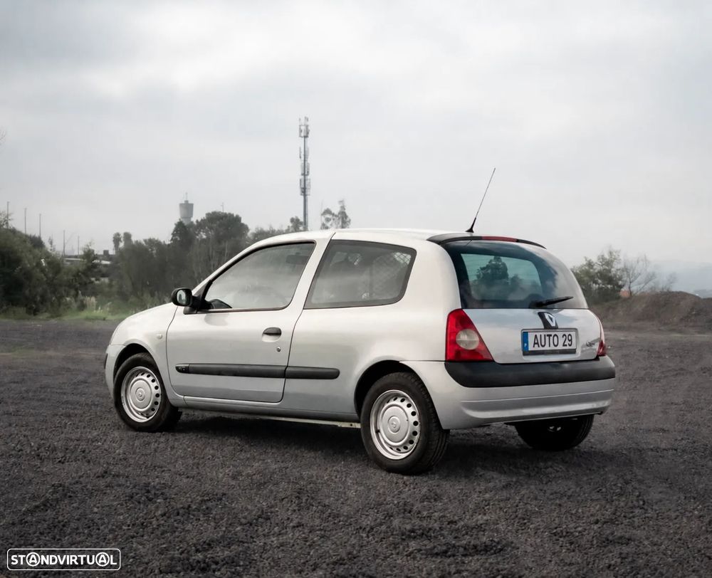 Renault Clio - 2
