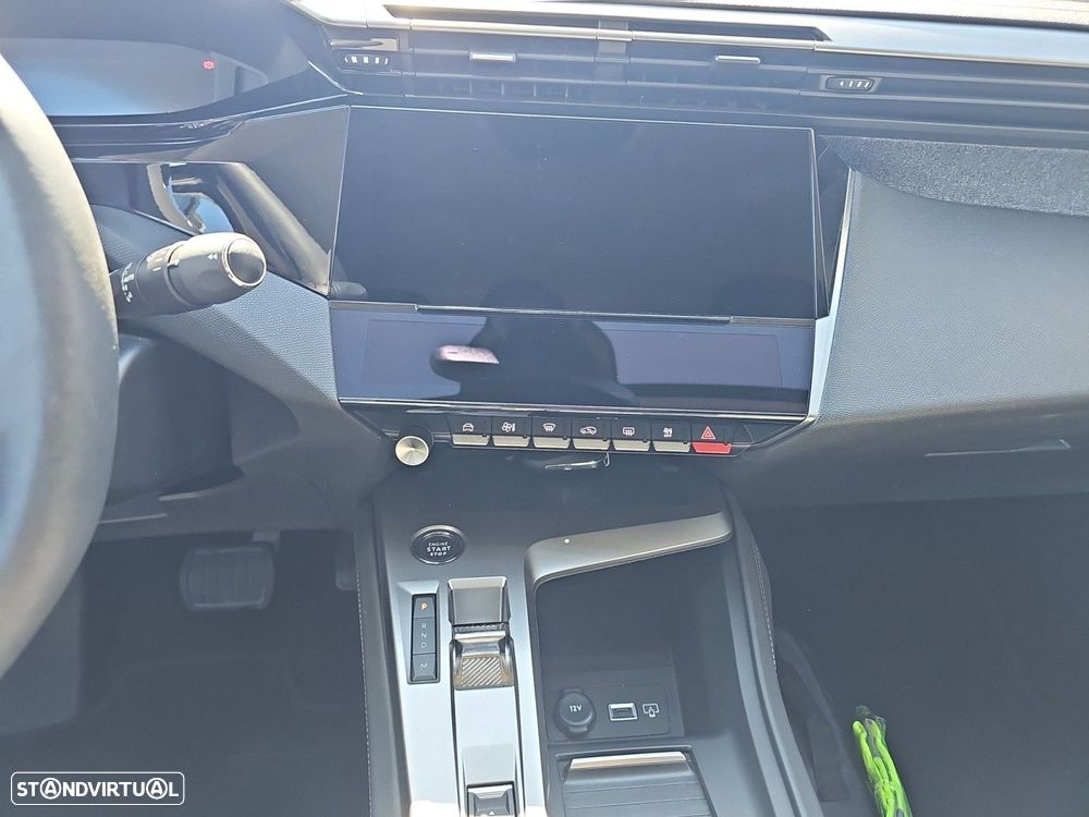 Peugeot 408 1.2 PureTech Allure EAT8 - 12