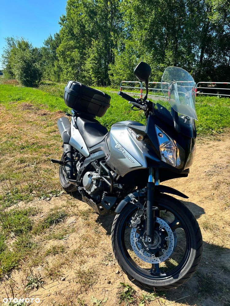 Suzuki V-STROM - 1