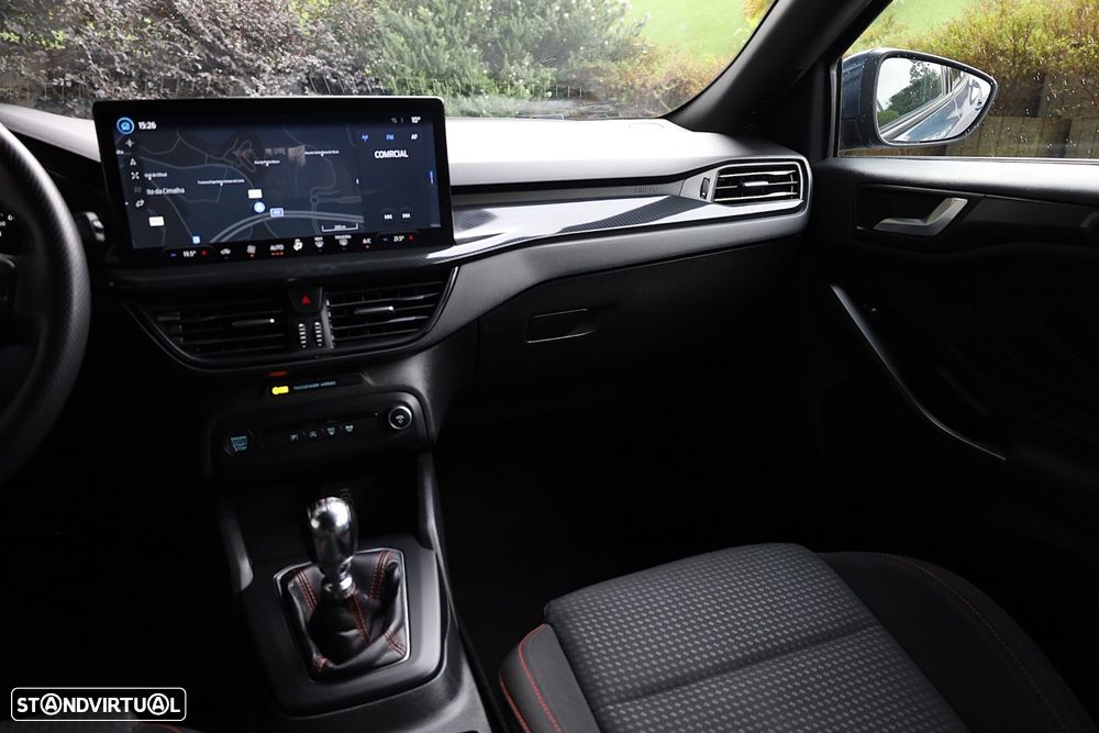 Ford Focus 1.0 EcoBoost MHEV ST-Line - 18