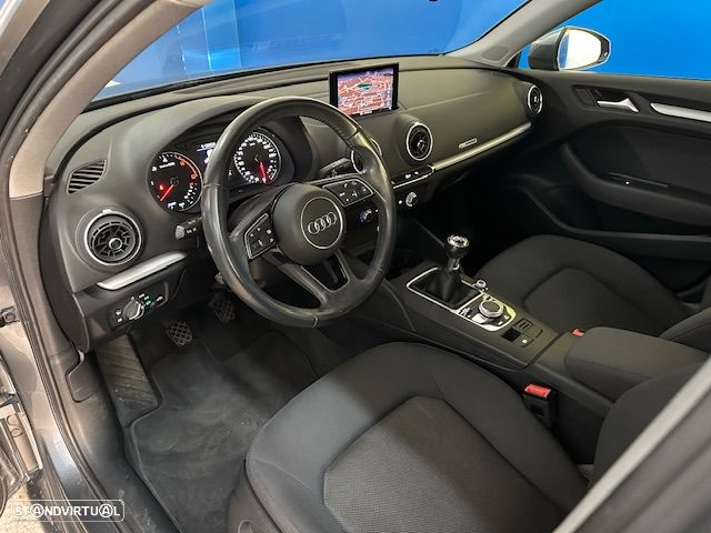 Audi A3 Sportback 30 TDI Design - 10