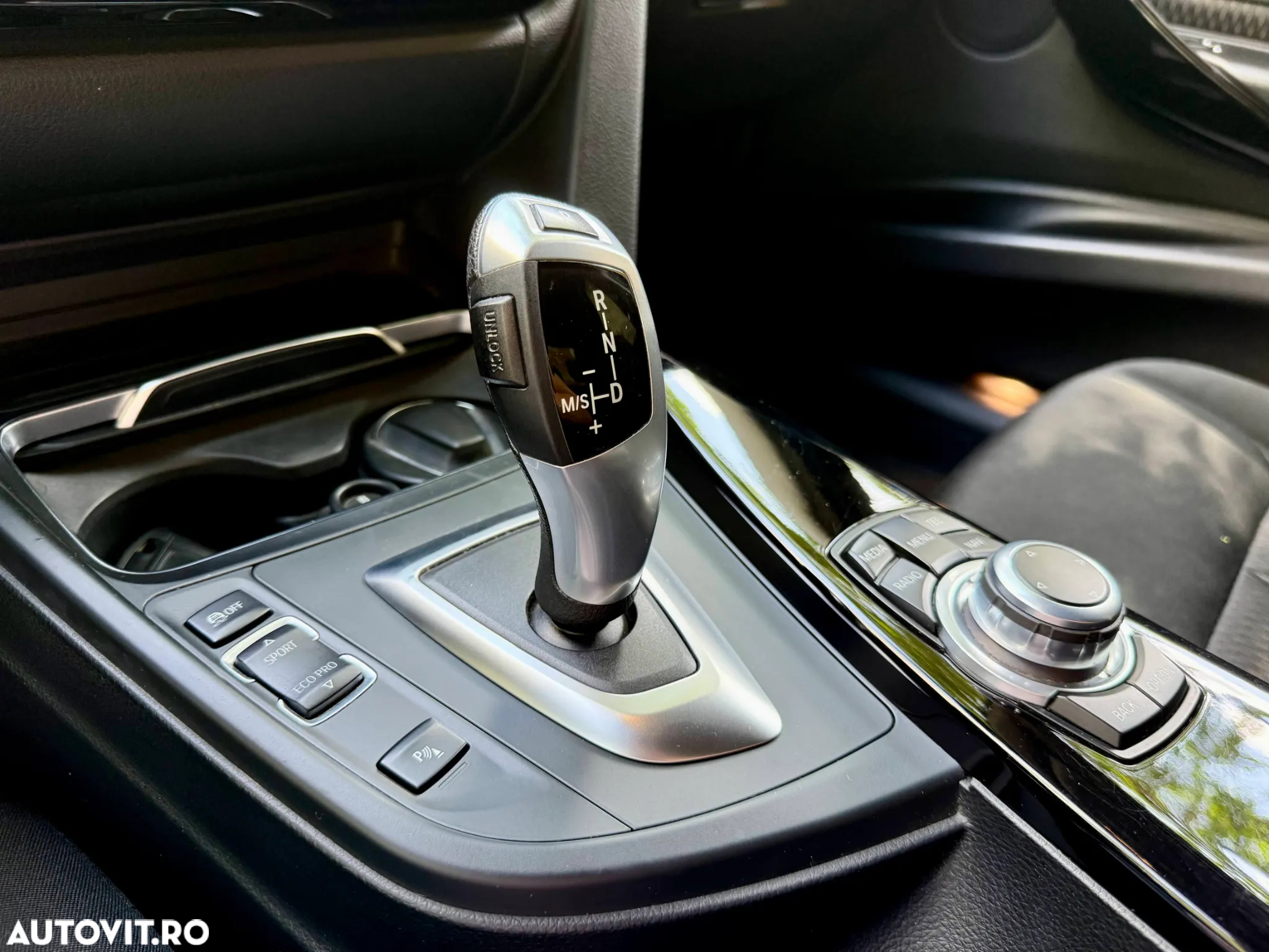 BMW Seria 3 320d Aut. Advantage - 15