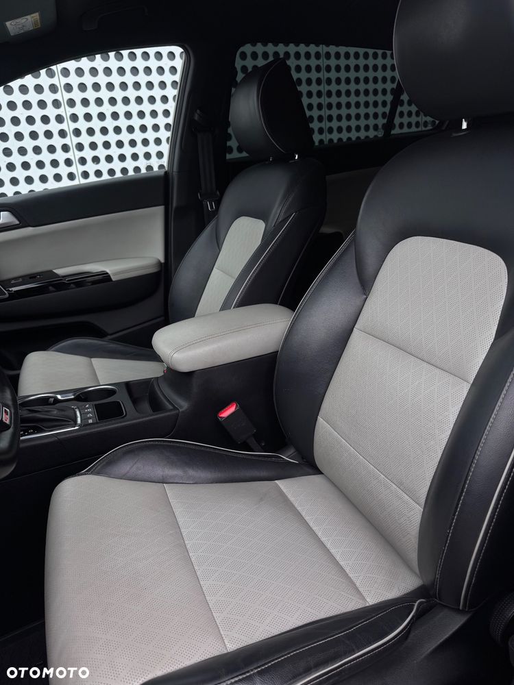 Kia Sportage 1.6 T-GDI AWD GT Line - 19