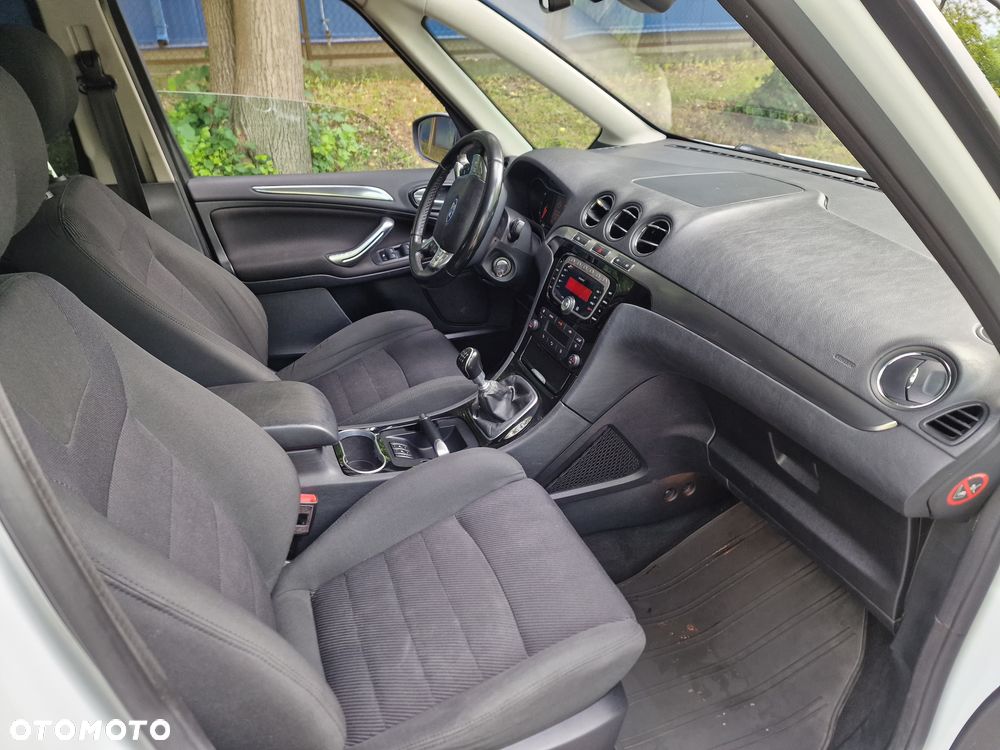 Ford Galaxy 2.0 TDCi DPF Titanium - 33