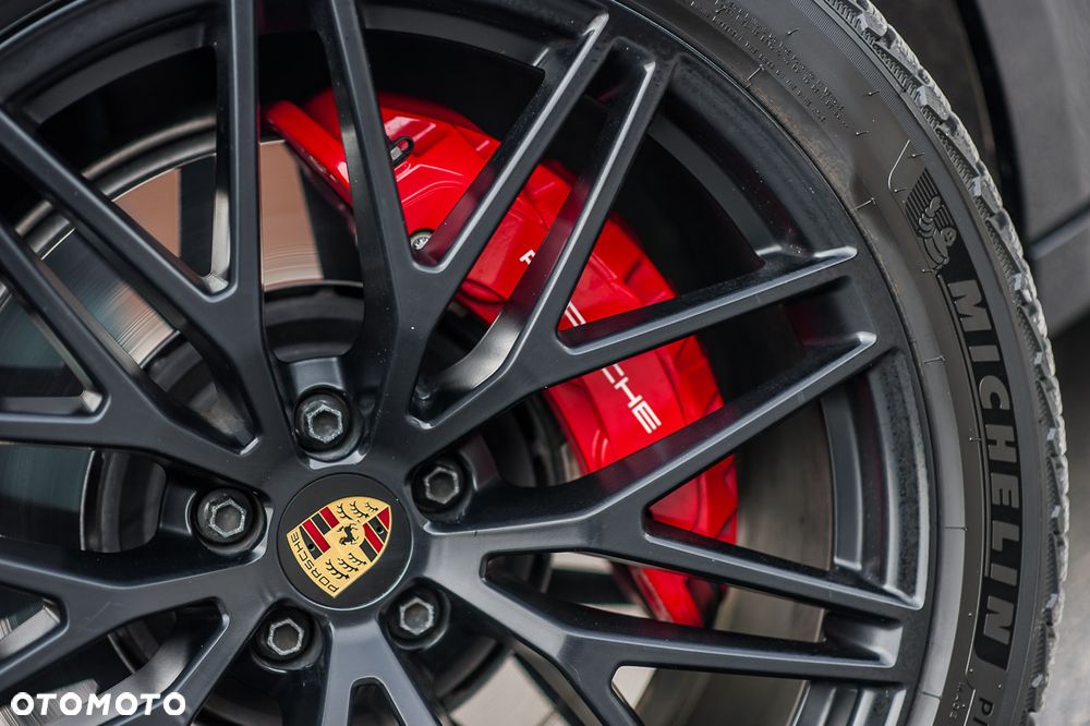 Porsche Macan GTS PDK - 18