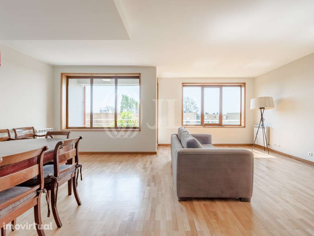 Apartamento T3 com garagem, em Leça da Palmeira, Porto - Grande imagem: 2/30