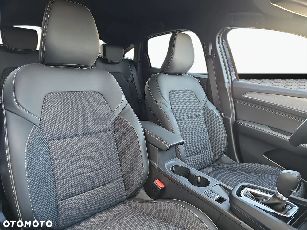 Renault Arkana 1.6 E-TECH Techno MMT - 24