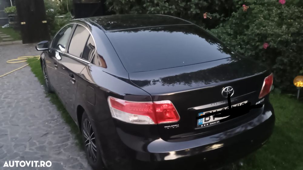 Toyota Avensis 2.0 D4D Sdn. Sol - 5