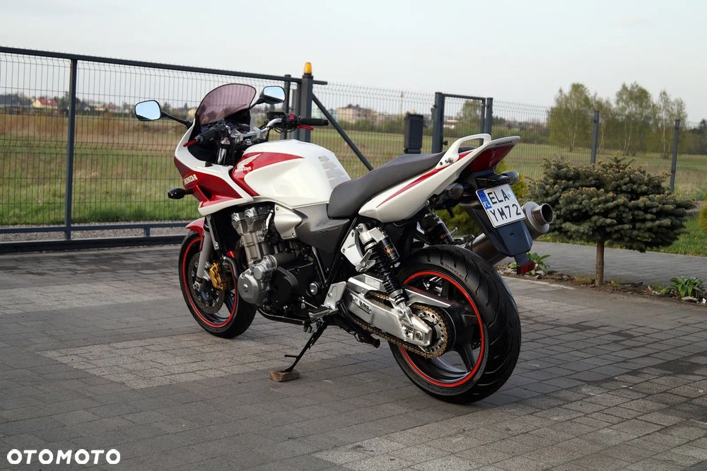 Honda CB - 8