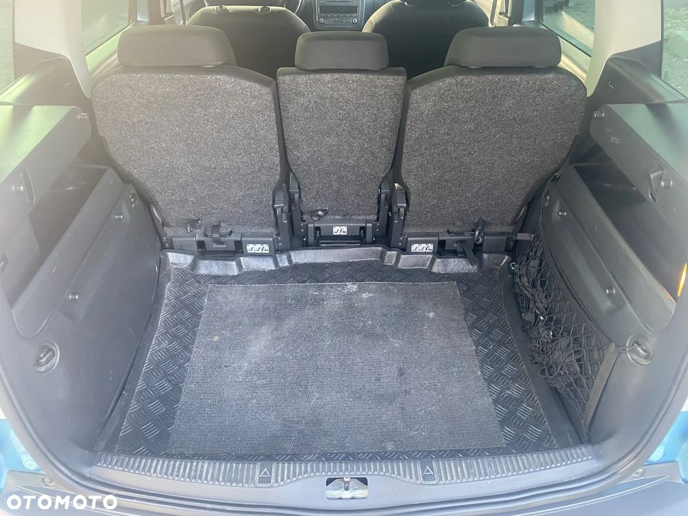 Skoda Roomster 1.2 TSI Scout PLUS EDITION - 14