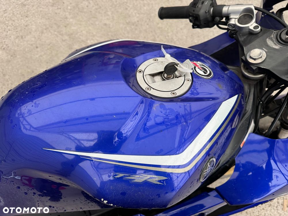 Yamaha TZR - 12