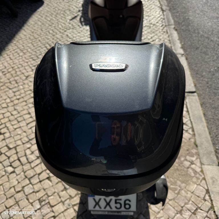 Piaggio Medley 125 - 25