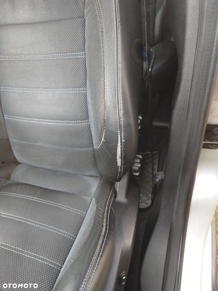 Ford Mondeo 2.0 TDCi Ghia - 21