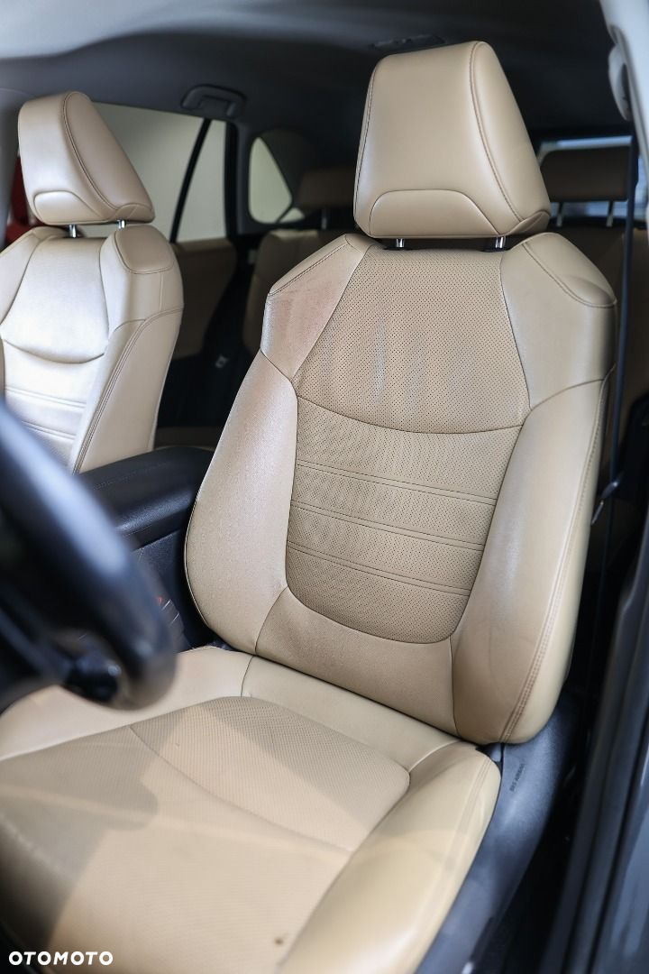 Toyota RAV4 - 10
