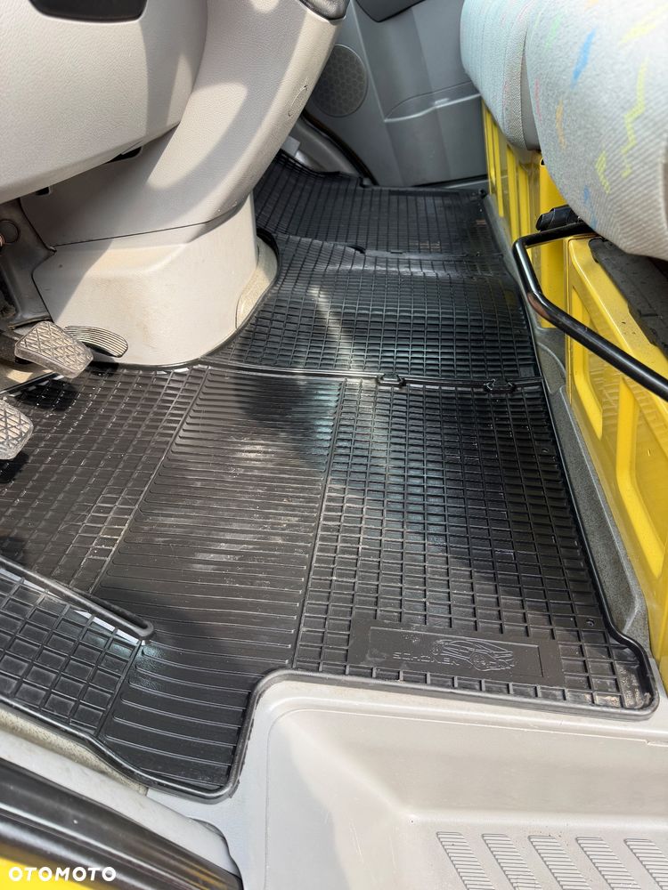 Volkswagen Crafter - 32