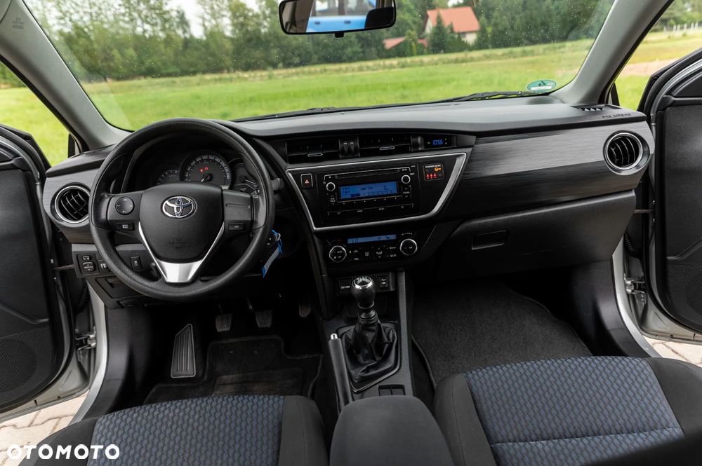 Toyota Auris 1.33 Dual-VVT-i Comfort - 38