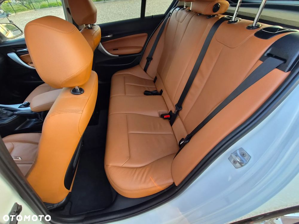 BMW Seria 1 120d Edition Metropolitan - 9