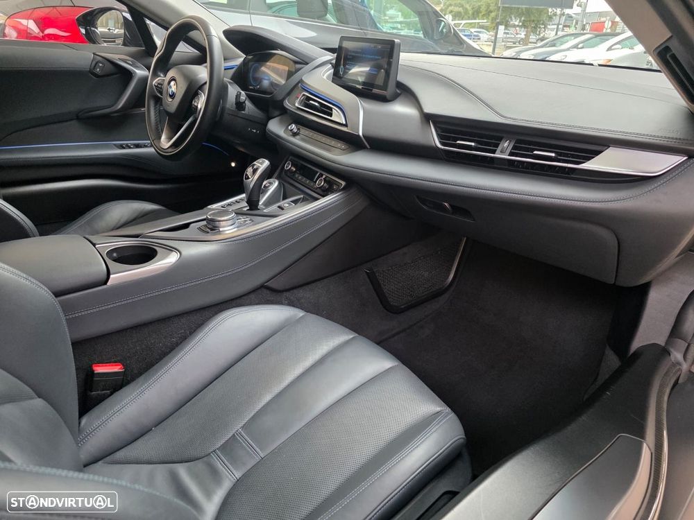 BMW i8 Standard - 11