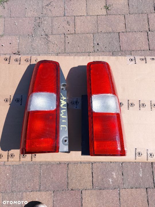 Suzuki Jimny 2010-2018 rok Lampa tył pawa - 1