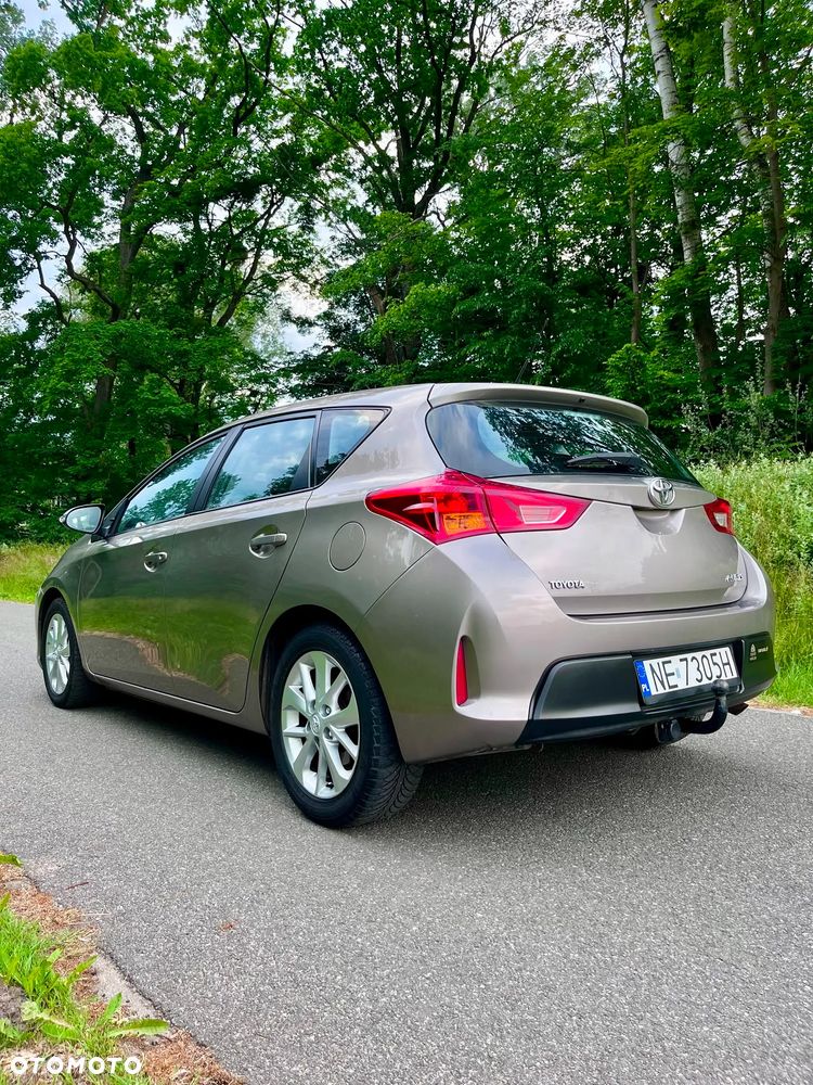 Toyota Auris 1.33 VVT-i Active - 4