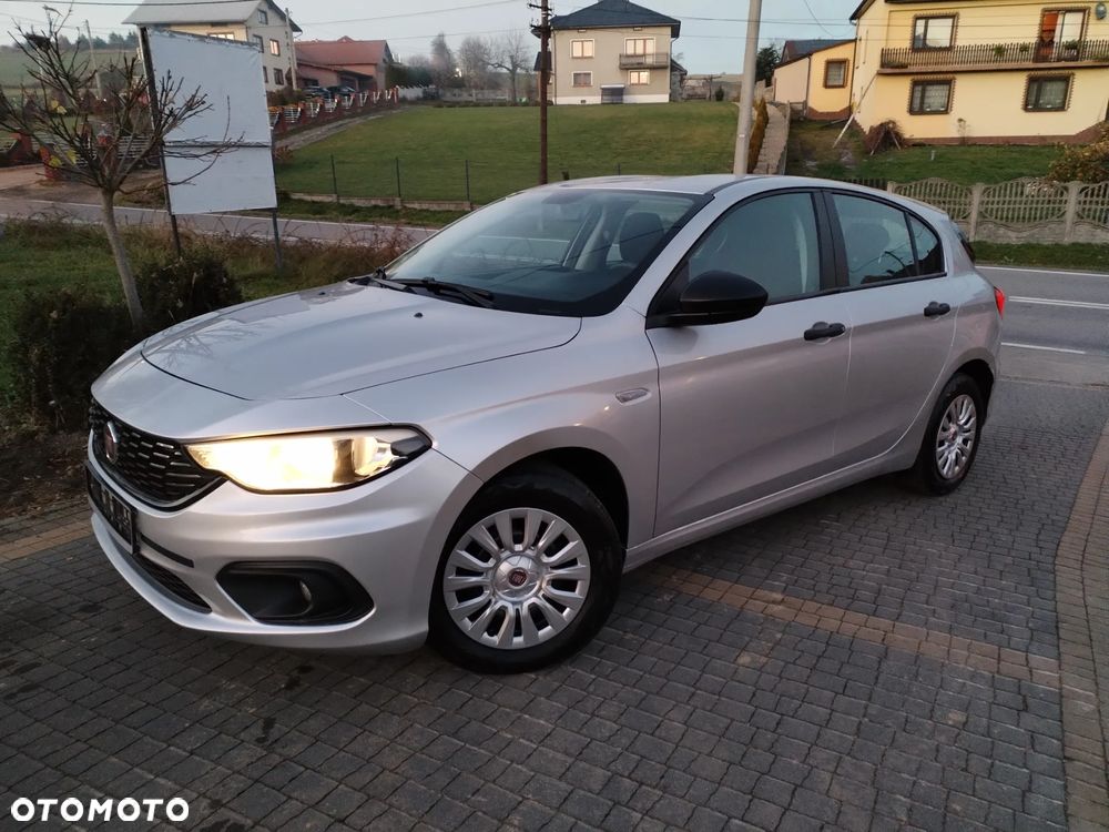 Fiat Tipo - 12