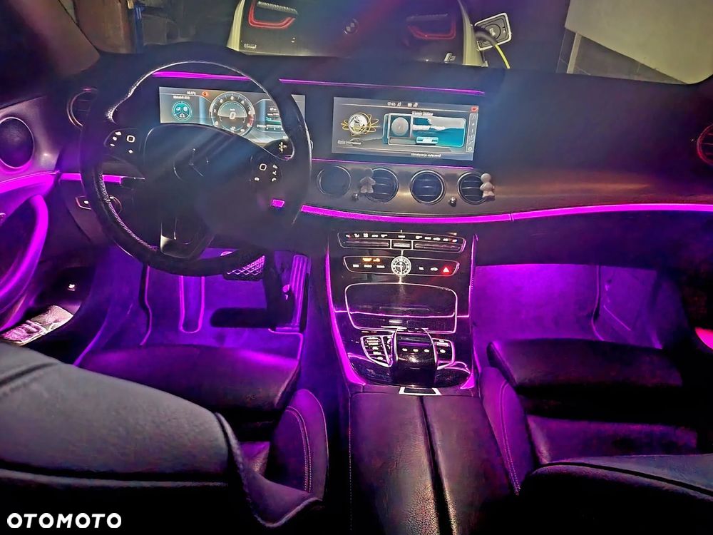 Mercedes-Benz Klasa E 220 d 9G-TRONIC - 34