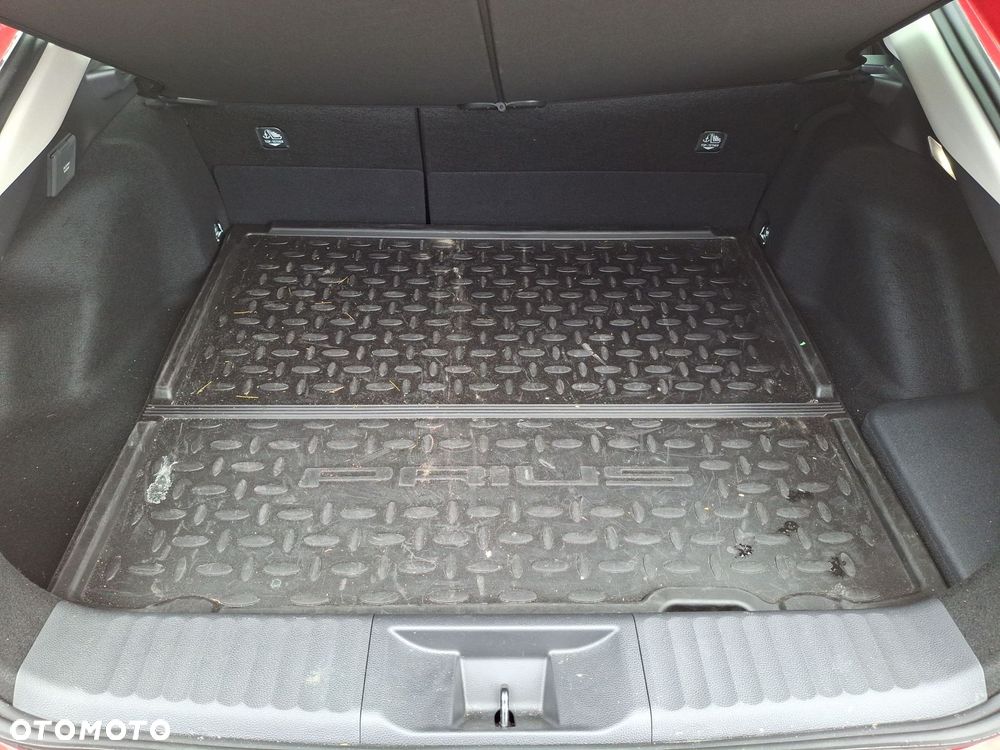 Toyota Prius - 12