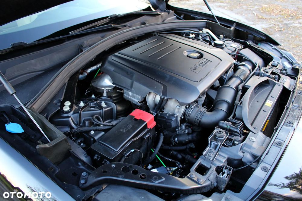 Jaguar F-Pace 2.0 i4D AWD Prestige - 26