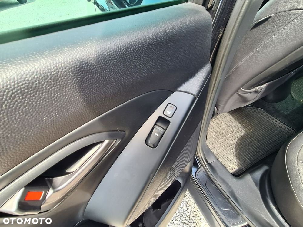 Hyundai ix35 2.0 CRDi Premium - 28
