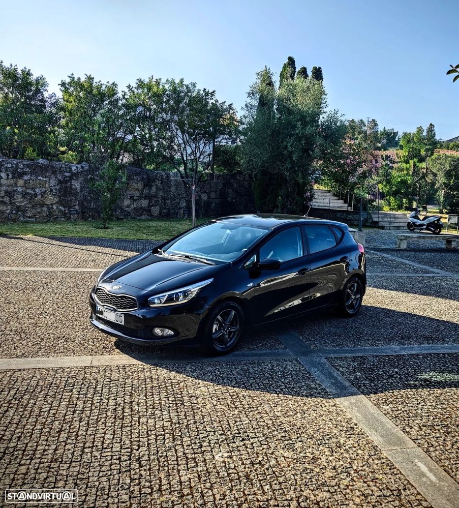 Kia Ceed 1.4 CRDi 90 Spirit - 23