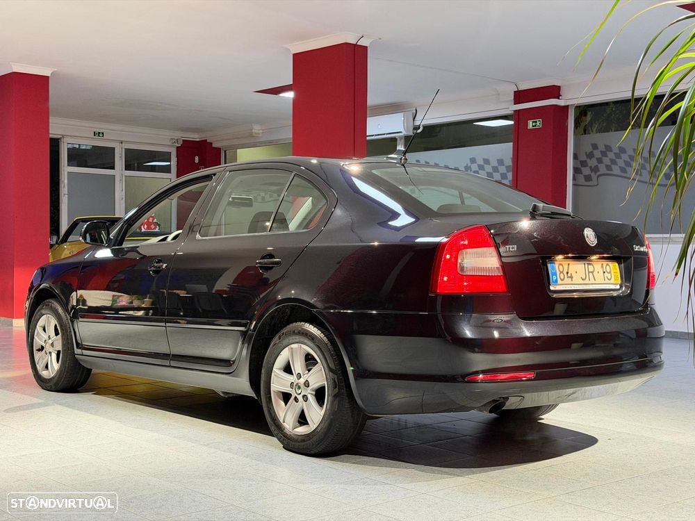 Skoda Octavia 1.6 TDI Elegance - 9
