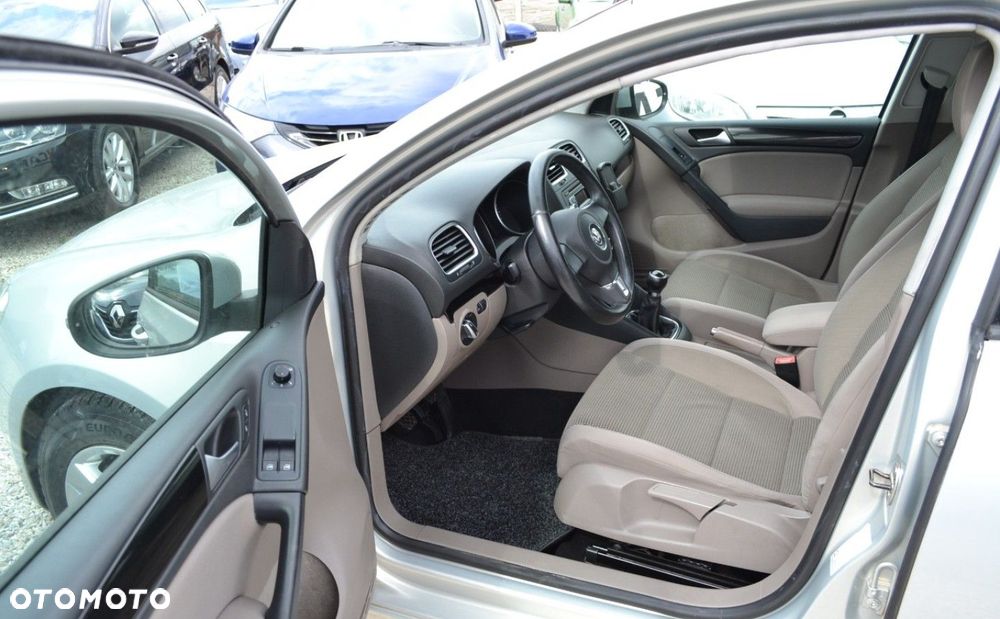 Volkswagen Golf - 20
