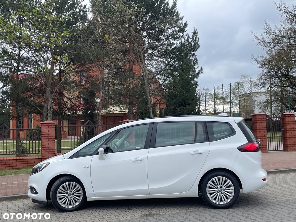 Opel Zafira - 11