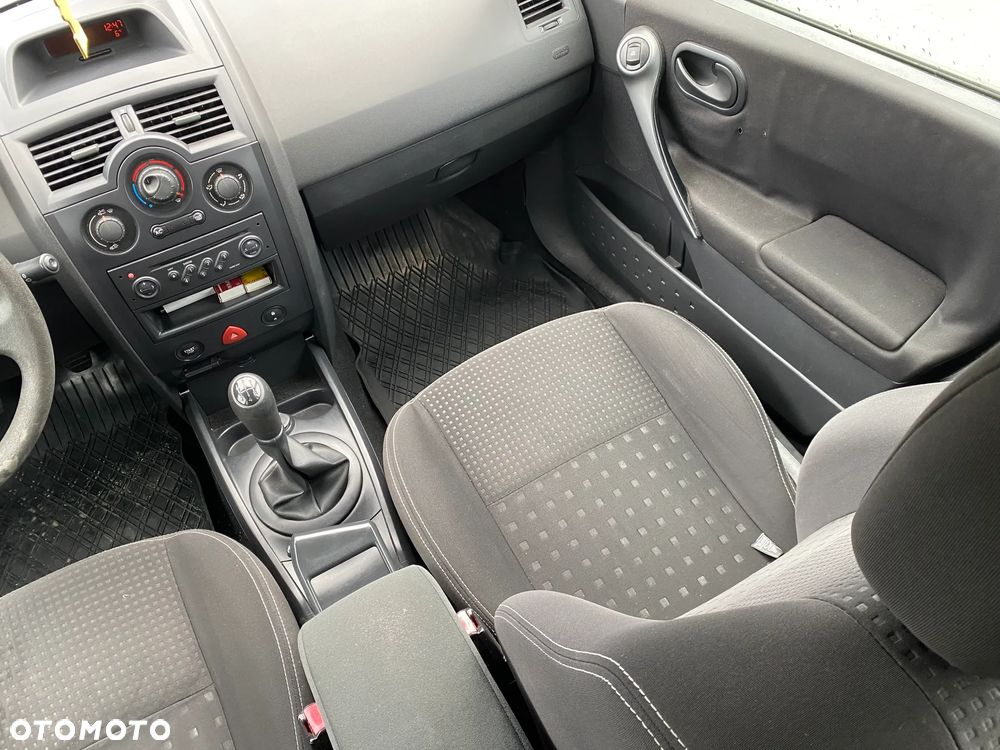 Renault Megane 1.4 Avantage - 16