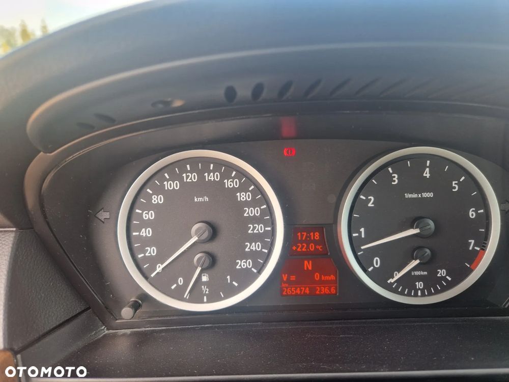 BMW Seria 5 - 24