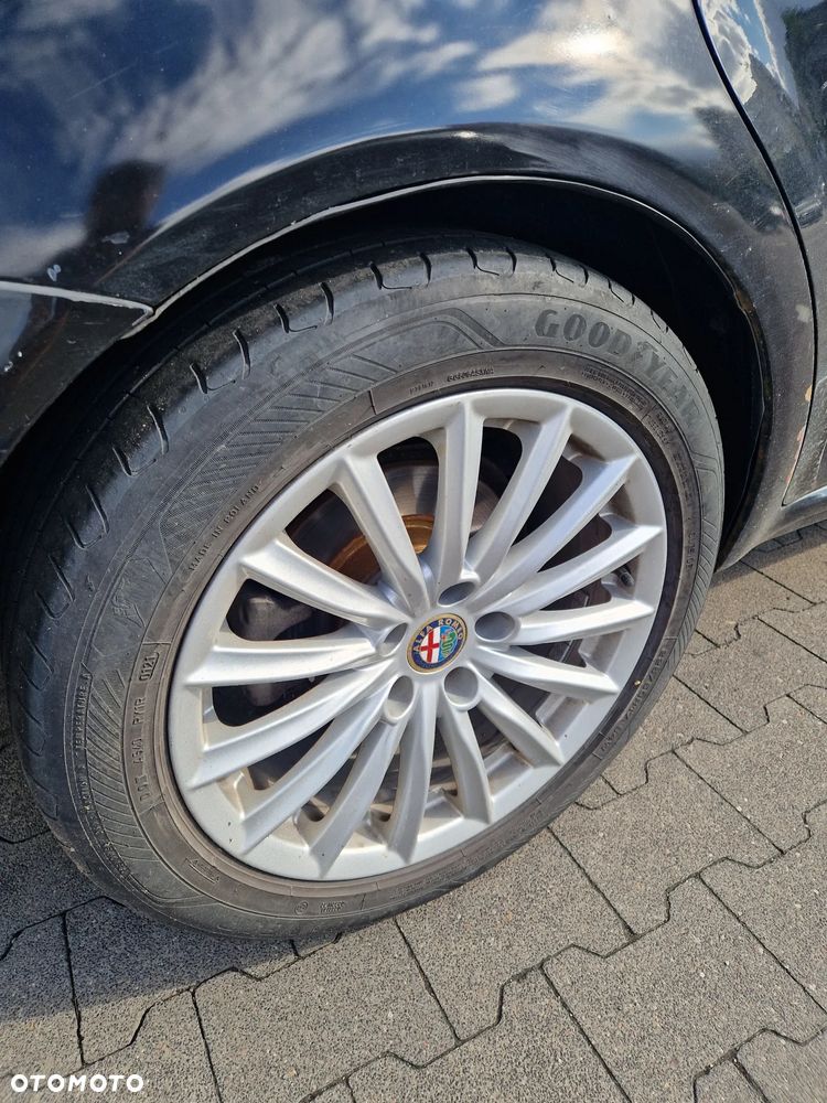 Alfa Romeo 159 1.9JTDM Distinctive - 15