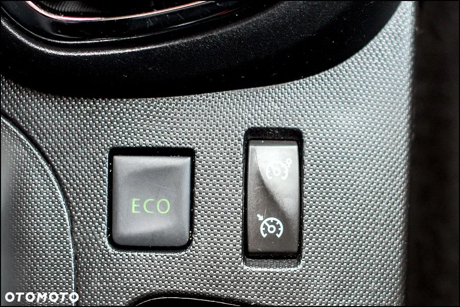 Renault Captur - 28