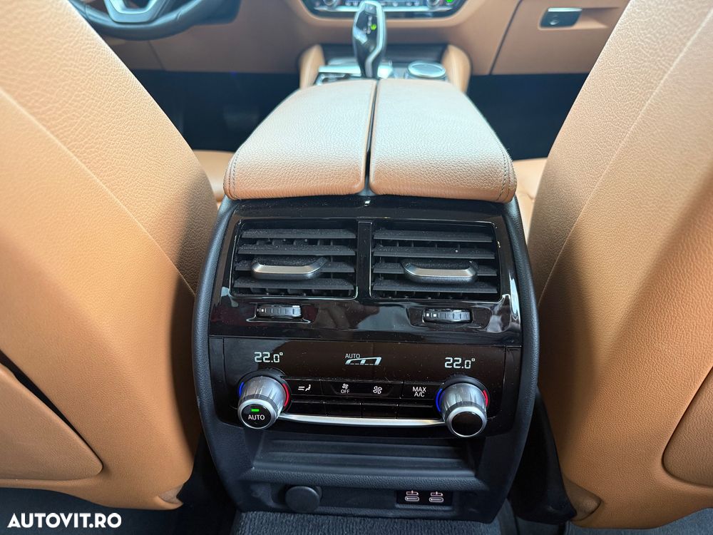 BMW Seria 5 520d AT MHEV - 11