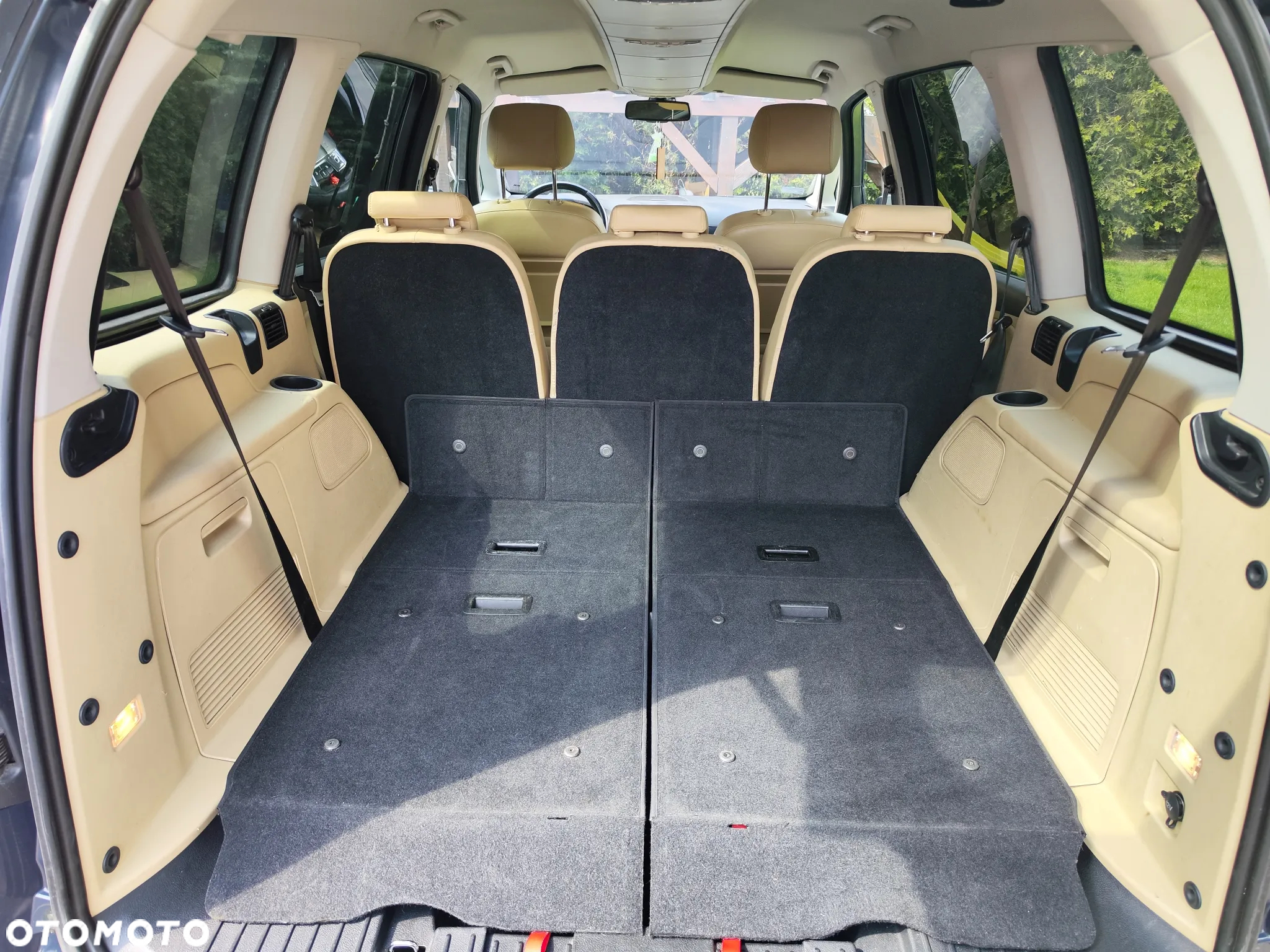 Ford Galaxy 2.0 TDCi Ghia - 18