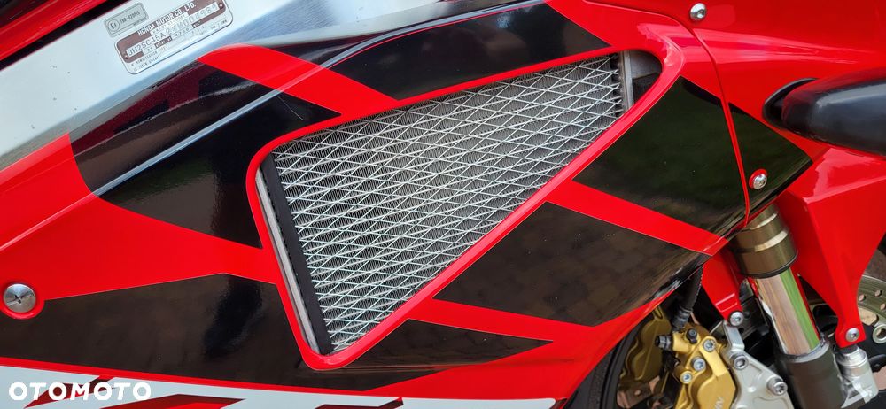 Honda VTR - 21