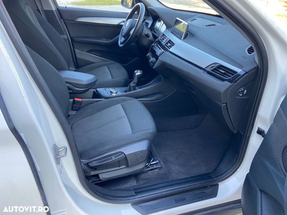 BMW X1 xDrive25e Sport Line - 7
