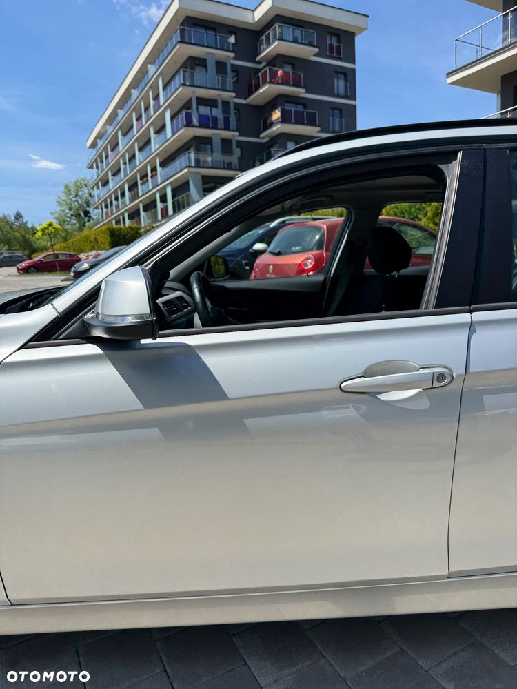 BMW Seria 3 318d Sport Line - 17