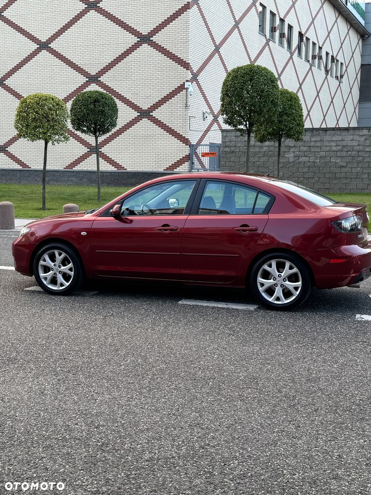 Mazda 3 2.0 Exclusive + - 7
