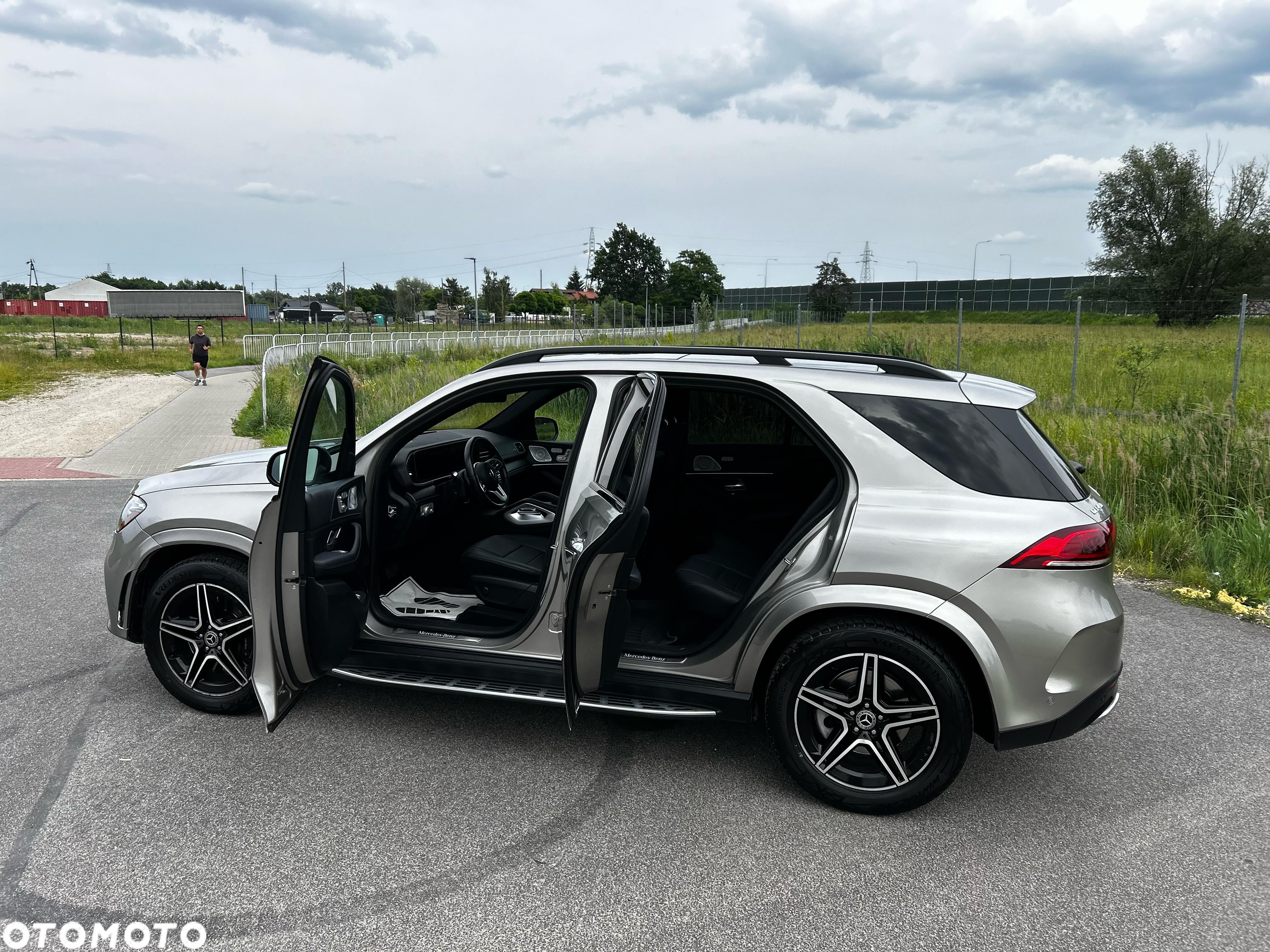 Mercedes-Benz GLE - 17